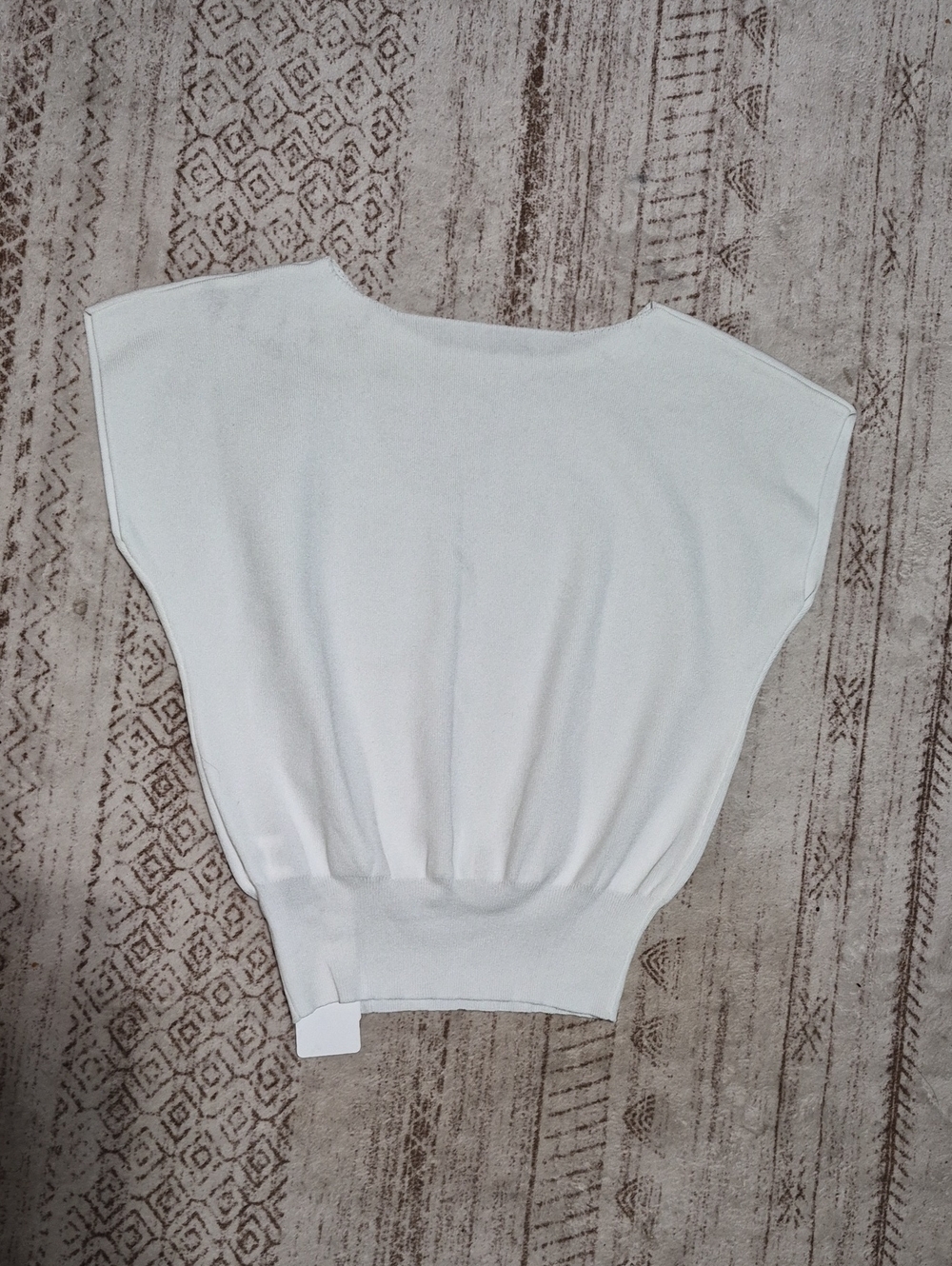 Women’s White Short Sleeve Batwing Pullover Top